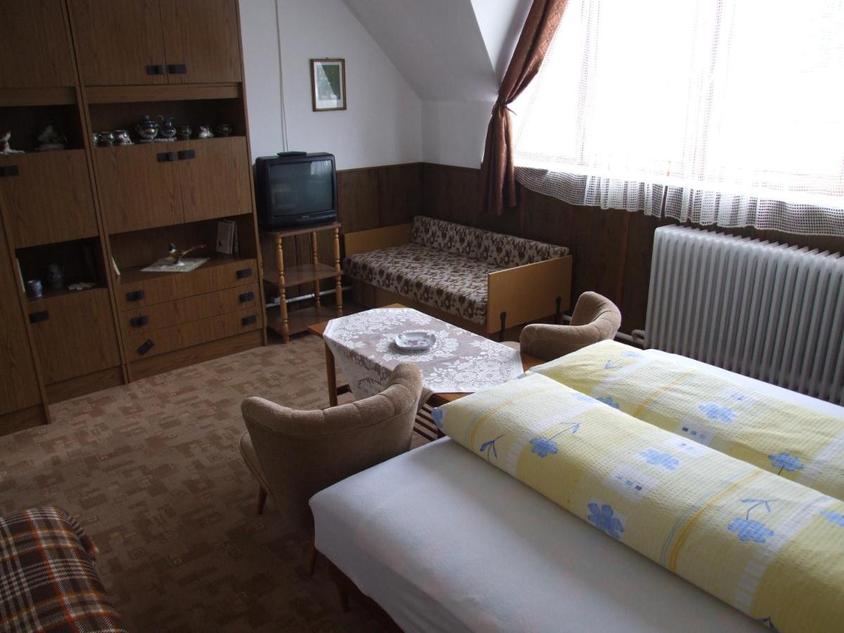 Revesz Vendeghaz Hotel Harkány Kamer foto