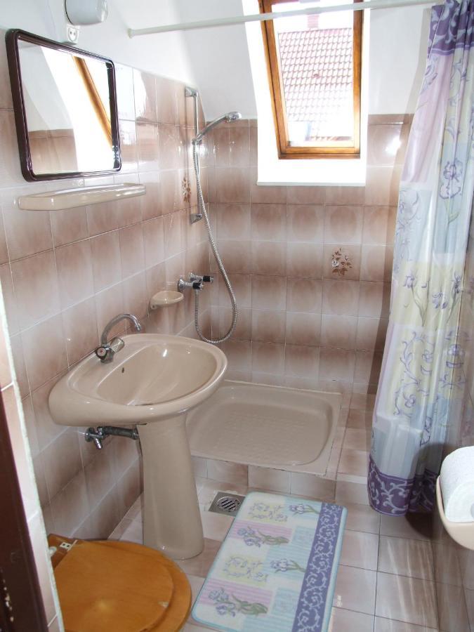 Revesz Vendeghaz Hotel Harkány Kamer foto