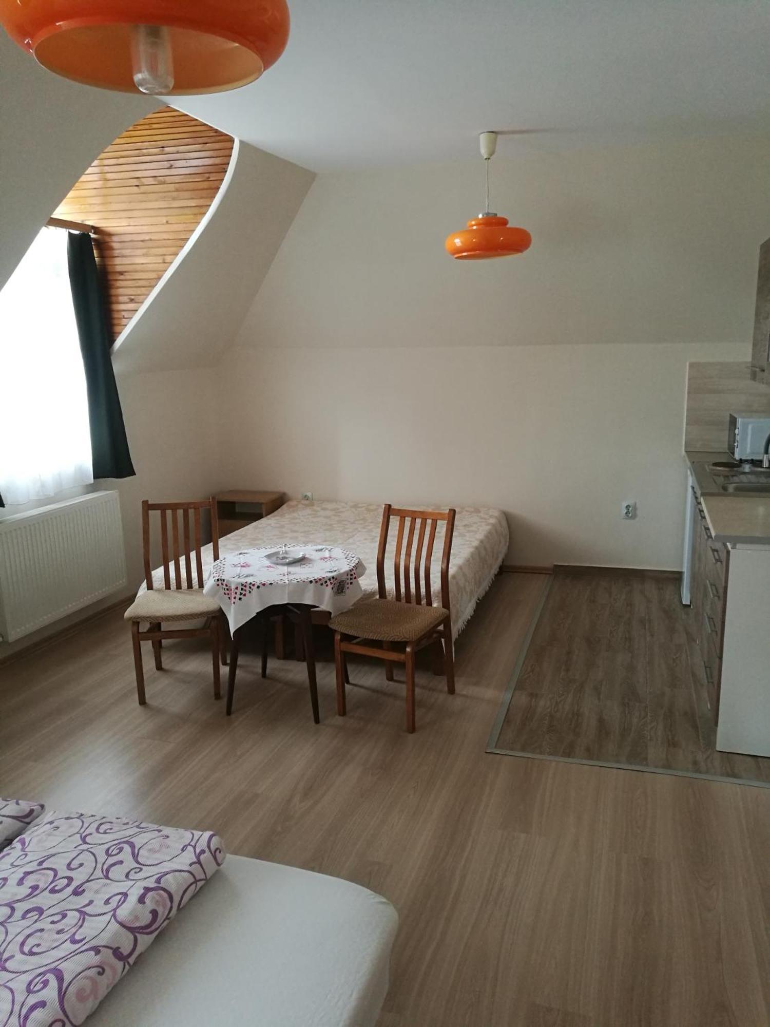 Revesz Vendeghaz Hotel Harkány Buitenkant foto