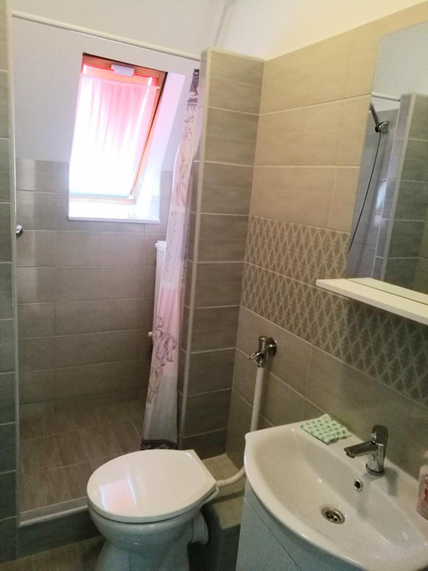 Revesz Vendeghaz Hotel Harkány Buitenkant foto