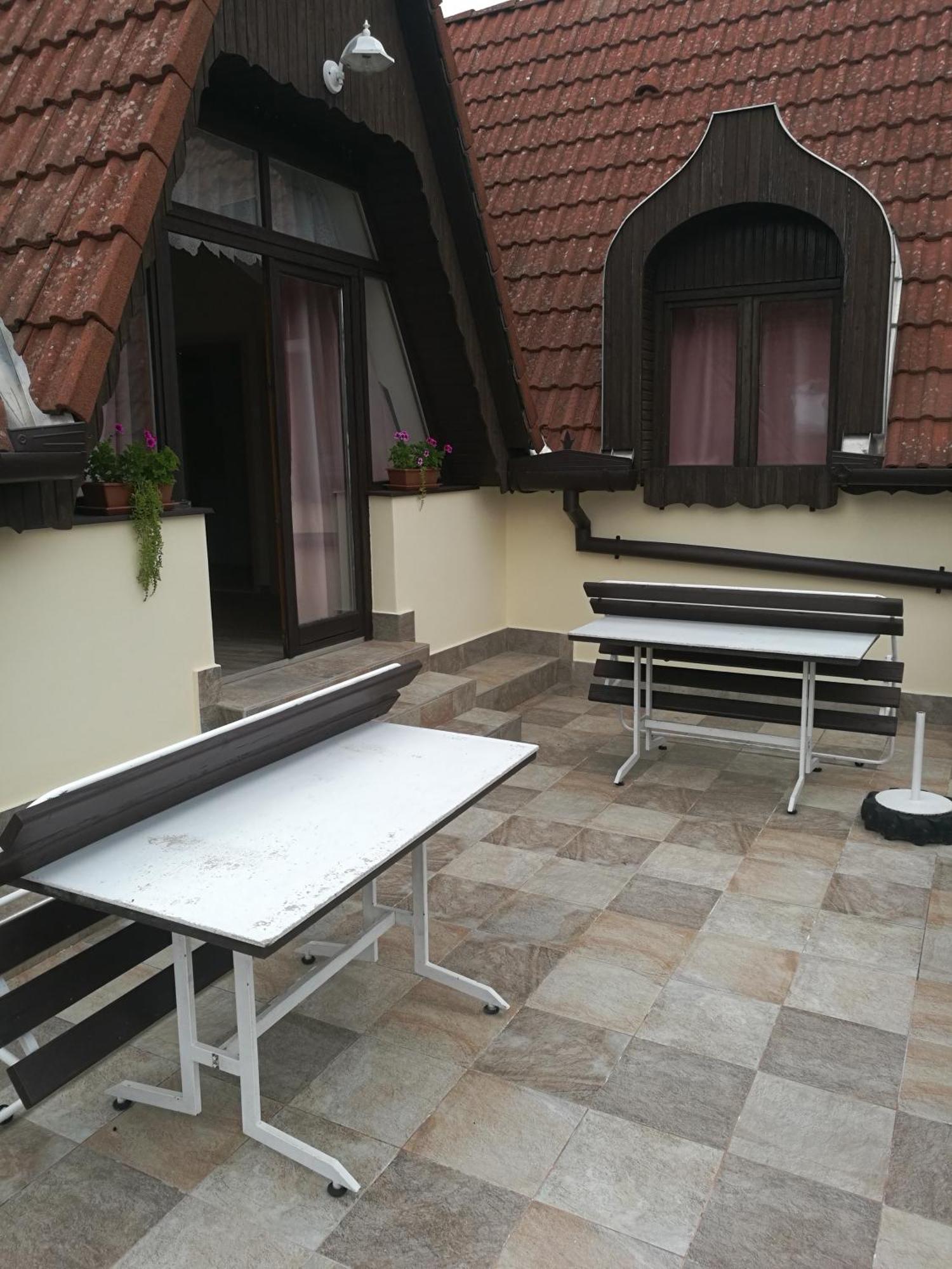 Revesz Vendeghaz Hotel Harkány Buitenkant foto